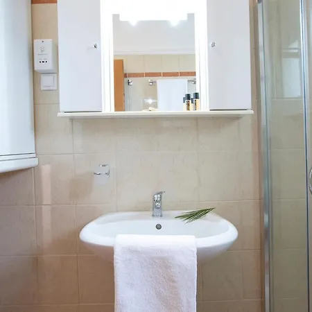 Apartmanhotel Adria Luxury Nidrí