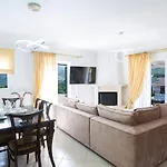 Adria Luxury Aparthotel Nydri (Lefkada)