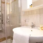 Adria Luxury Aparthotel