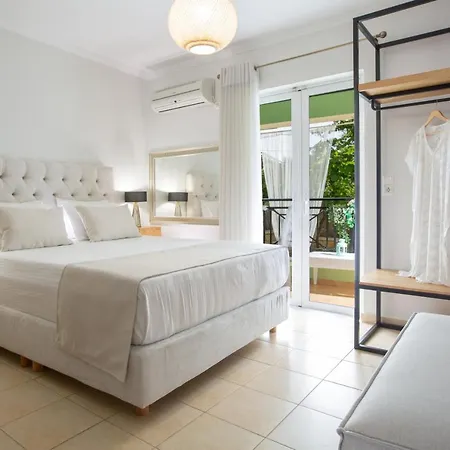 Adria Luxury Aparthotel 4*