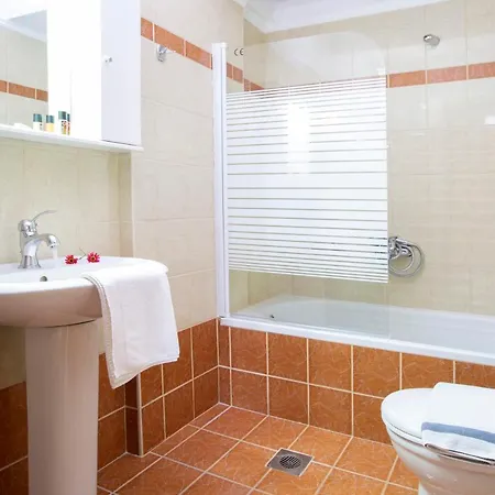 Adria Luxury Aparthotel 4*