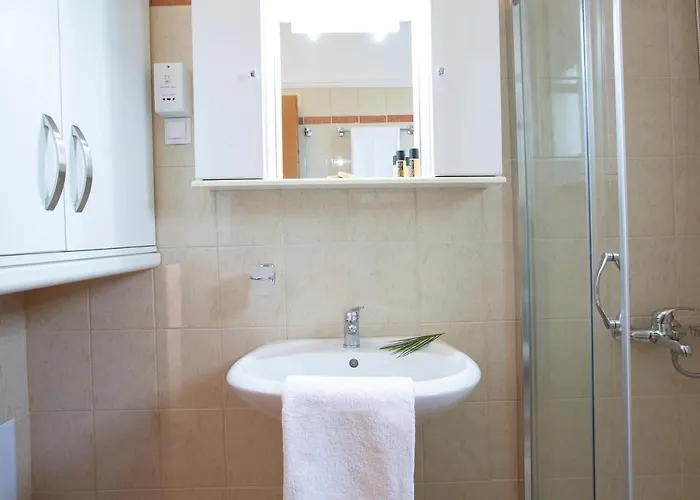 Ξενοδοχείο με διαμερίσματα Adria Luxury Νυδρί